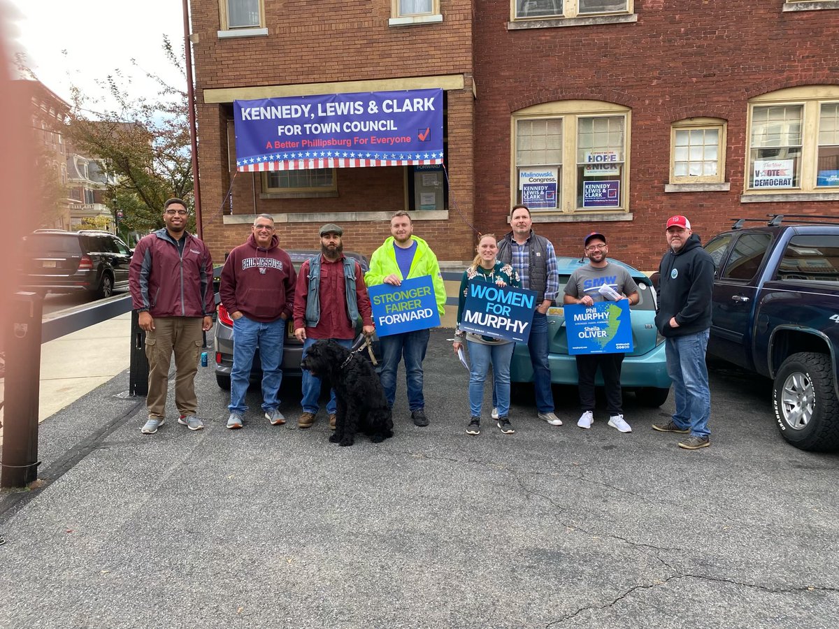 cbakes82's tweet photo. Members of ⁦@SMWLocal19⁩ back in PBurg to canvass for ⁦⁦⁦⁦⁦⁦⁦@GovMurphy⁩ , the ⁦⁦@NJDSC⁩ , with Town Council candidates Keith Kennedy and Lee Clark! ⁦@NJForward2021⁩ #strongerfairerforward https://t.co/ORJQvhZND4