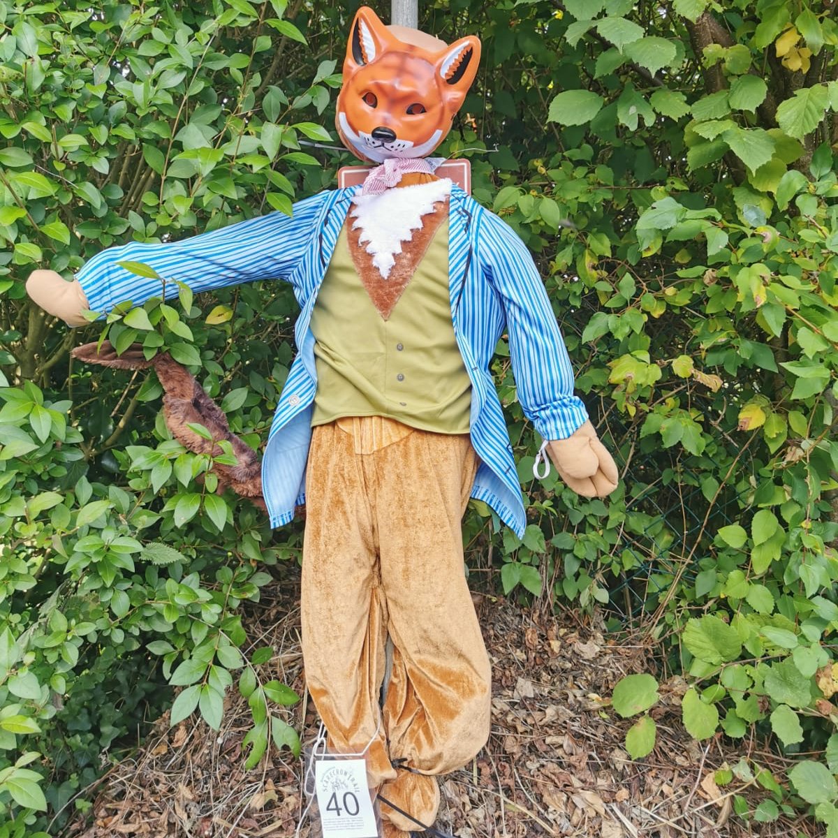 BatheastonFobs's tweet photo. 😞 MISSING FOX APPEAL 😞 Sadly one of our much loved scarecrows has gone missing from the trail. If anyone spots him or knows if his location please can you direct message us so we can return him to his location. https://t.co/5IDHxfKL0A