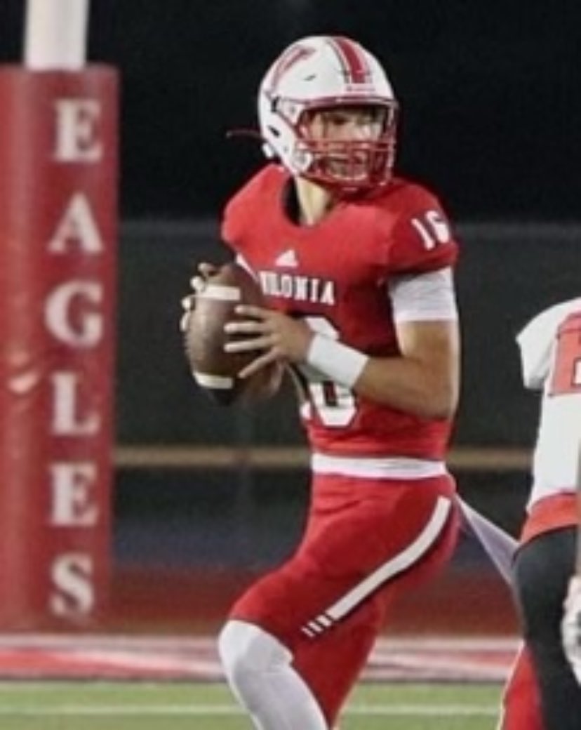 .<a href="/austin32myers/">Austin Myers</a> ‘22 Vilonia 19-25 for 444 passing yds and 6 passing TD’s in the 55-20 win over Alma.  

Through 8 games Myers is 179-239 (75%) for 2,636 passing yards with 36 TD passes #arpreps

<a href="/austin32myers/">Austin Myers</a> <a href="/skyeagle32/">Troy</a> <a href="/ViloniaHS/">Vilonia High School</a> <a href="/sciencecoach101/">Todd Langrell</a> <a href="/JaidTaylorLive/">HONCHO 🏁</a>