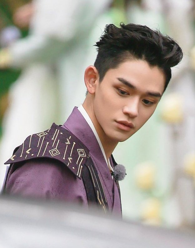 WYHLOOK's tweet photo. #LUCAS #黄旭熙 #루카스 
prince indeed♡ https://t.co/IR69sLhnE1