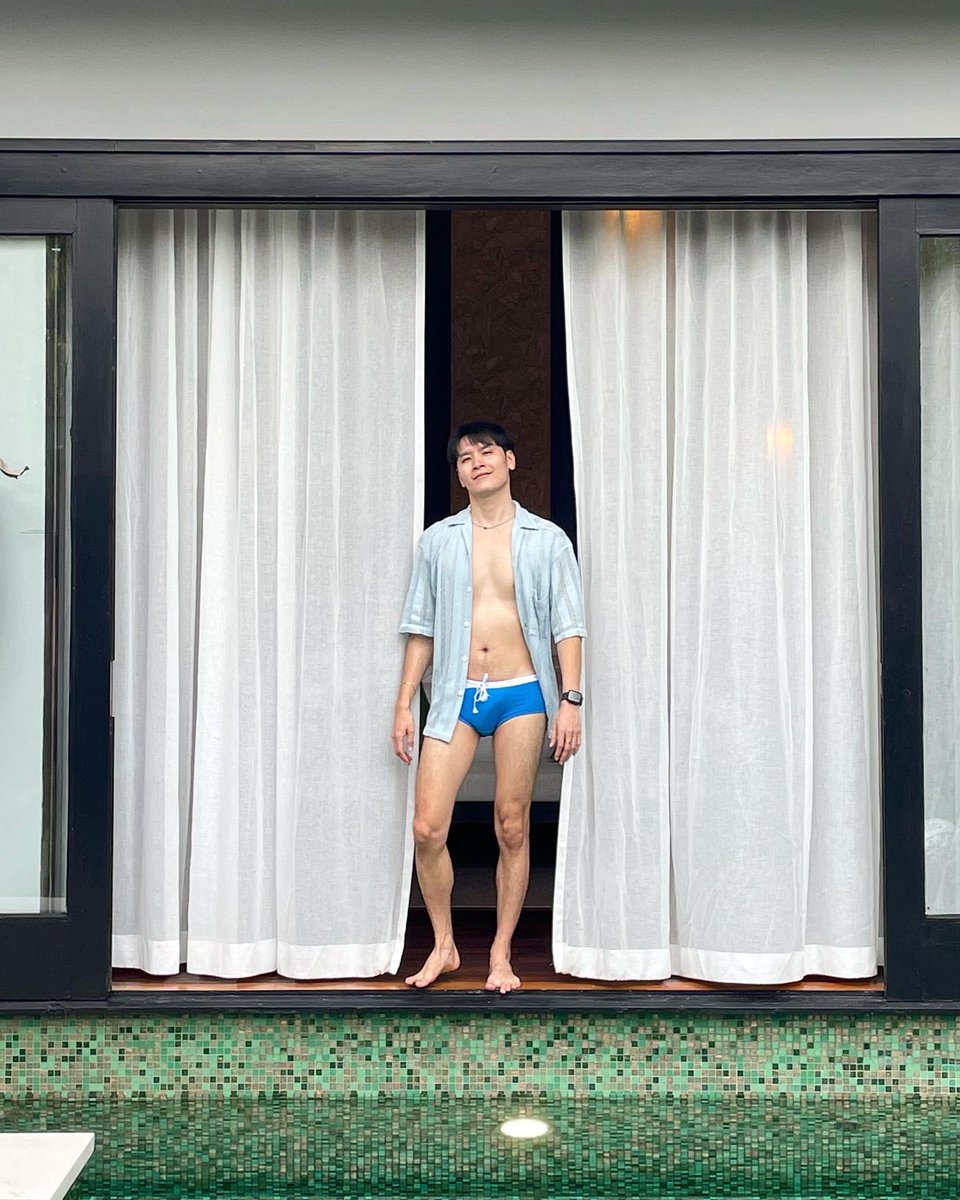 alexdefoxy's tweet photo. Keep Smiling 😀
#MrWeekendVacationer
#Alexdefoxy https://t.co/M7dPlSzkF0