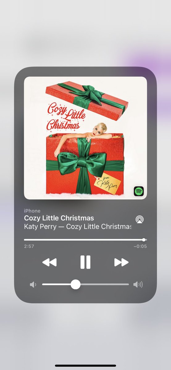 It’s time #CozyLittleChristmas 🍾
