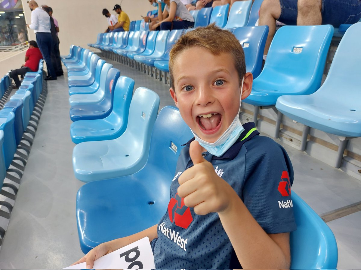 ruth_nelmes's tweet photo. #goodpaceforradio #ENGvWI My son's first live cricket match! Give us a wave England! https://t.co/ggwfAx1pNg