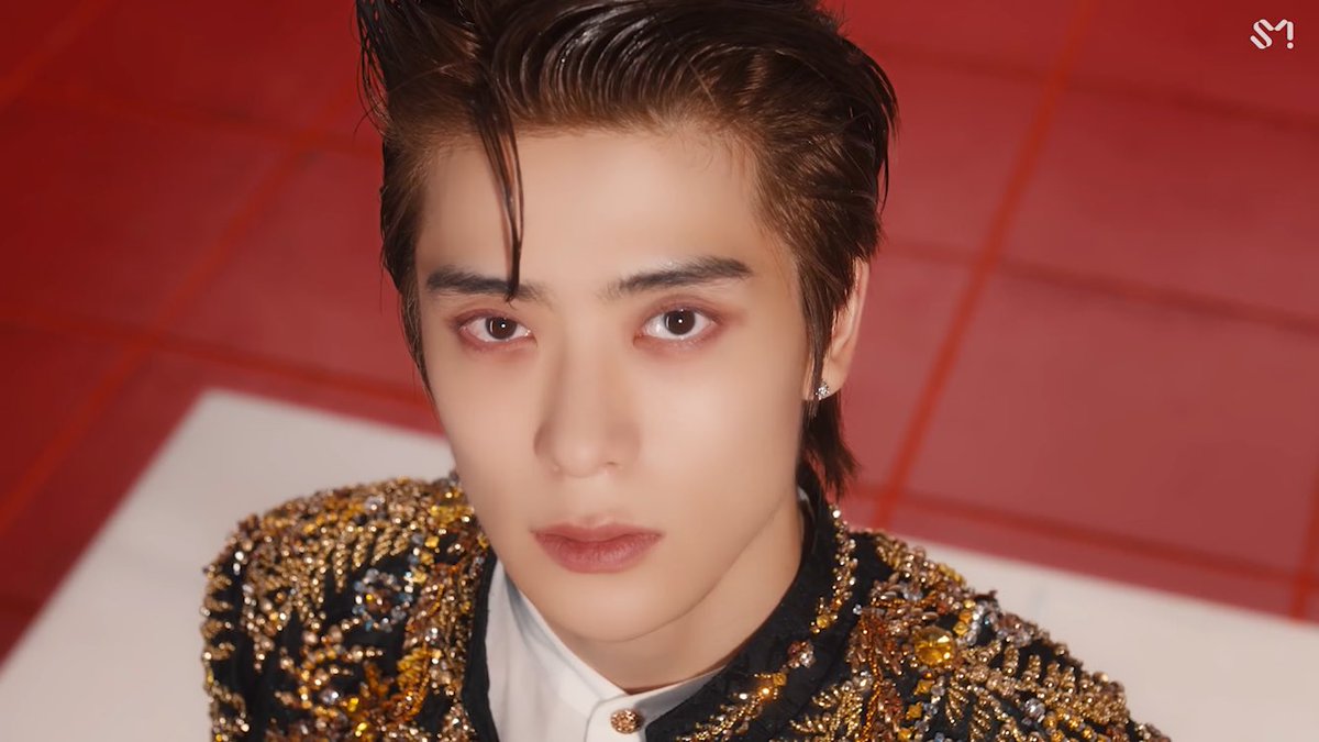 jhyunfolder's tweet photo. what a prince https://t.co/ZbiVE0XgcZ