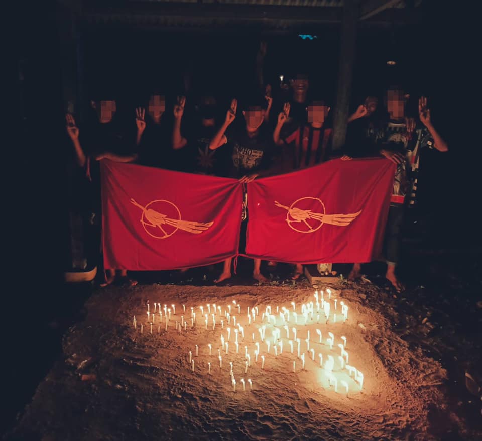 GscbMyanmar's tweet photo. ထားဝယ်ခရိုင်၊ ထားဝ ယ်အရှေ့တော မှ စစ်အာဏာရှင်စနစ်ဆန့်ကျင်ရေး ညသပိတ် [Dawei]
https://t.co/D1vyo309Ot
#Oct22Coup #WhatsHappeningInMyanmar #GSCB https://t.co/CNCBQOZaKN
