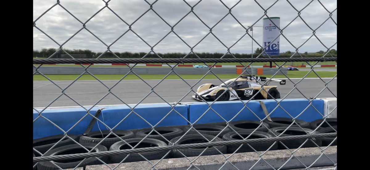 graylowes's tweet image. My first #britcar experience today at @DoningtonParkUK and great to see Goldie in the flesh with @JimmyBroadbent at the wheel! Pls no punterino!!! 😀