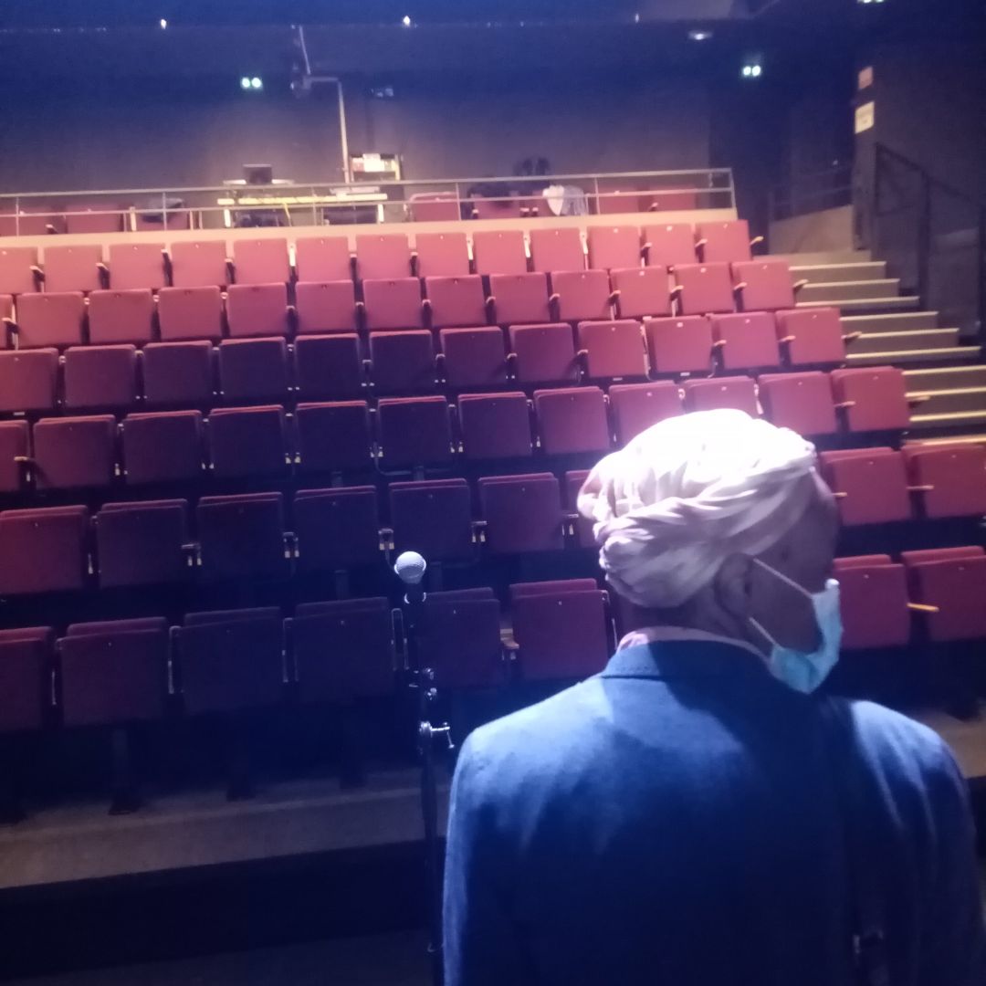 #coulisses #backstage Arrivée de Tita Nzebi au 360 Paris Music Factory. A ce soir !

La Team