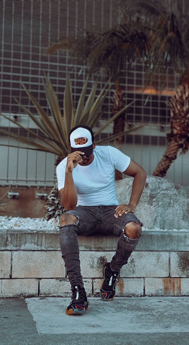 DitchFashion's tweet image. “Timely advice is lovely like golden apples in a silver basket” - King Solomon
Price of 🧢: $300TT
Model: @yosef_9148 

#DitchFashion #TnTIsLove #LoveIsTheCode #TruckerHat #UrbanFashion #Fashion #TrinidadAndTobago #Trinidad #Tobago