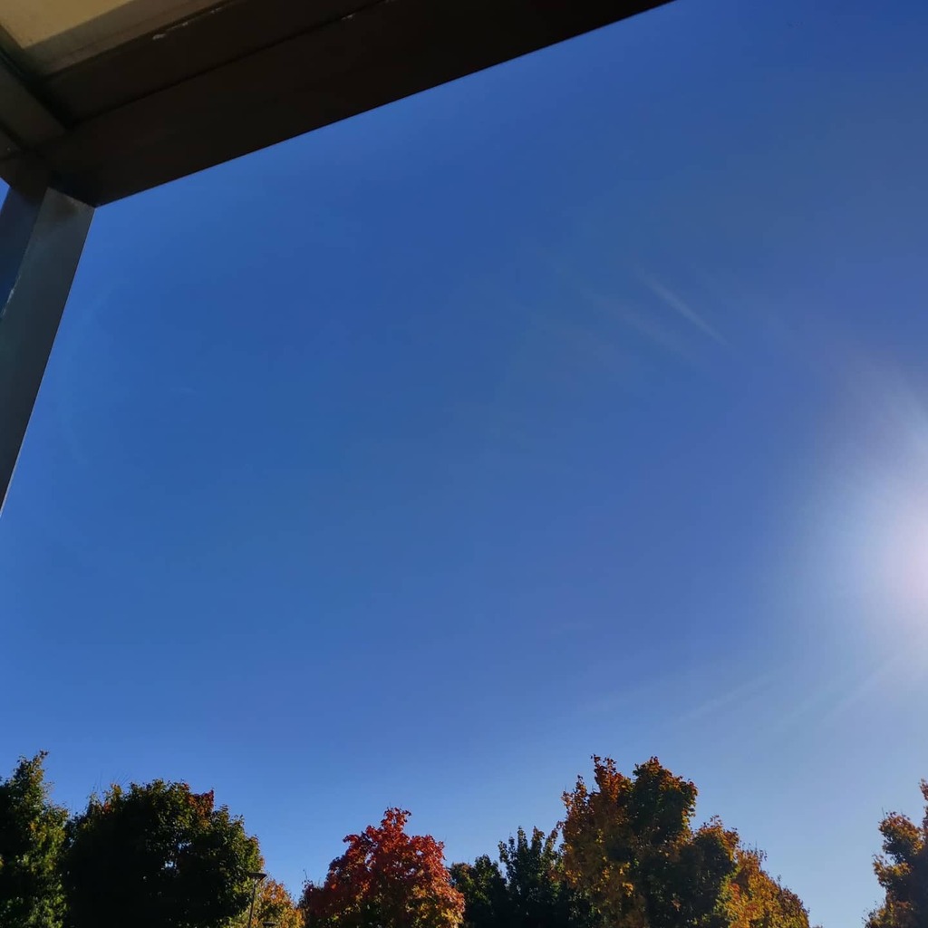 chrisvigneron's tweet photo. Express #ciel #cielfie #lcdj #lecieldujour #cielo #sky #himmel #bluesky #instasky #instablue #blue #bleu #blau #azul #nofilter #France #skyporn #cielbleu #cieldujour #ShotonOnePlus #Niort https://t.co/5Lt9cAtlDV https://t.co/sTbhdhPVs5