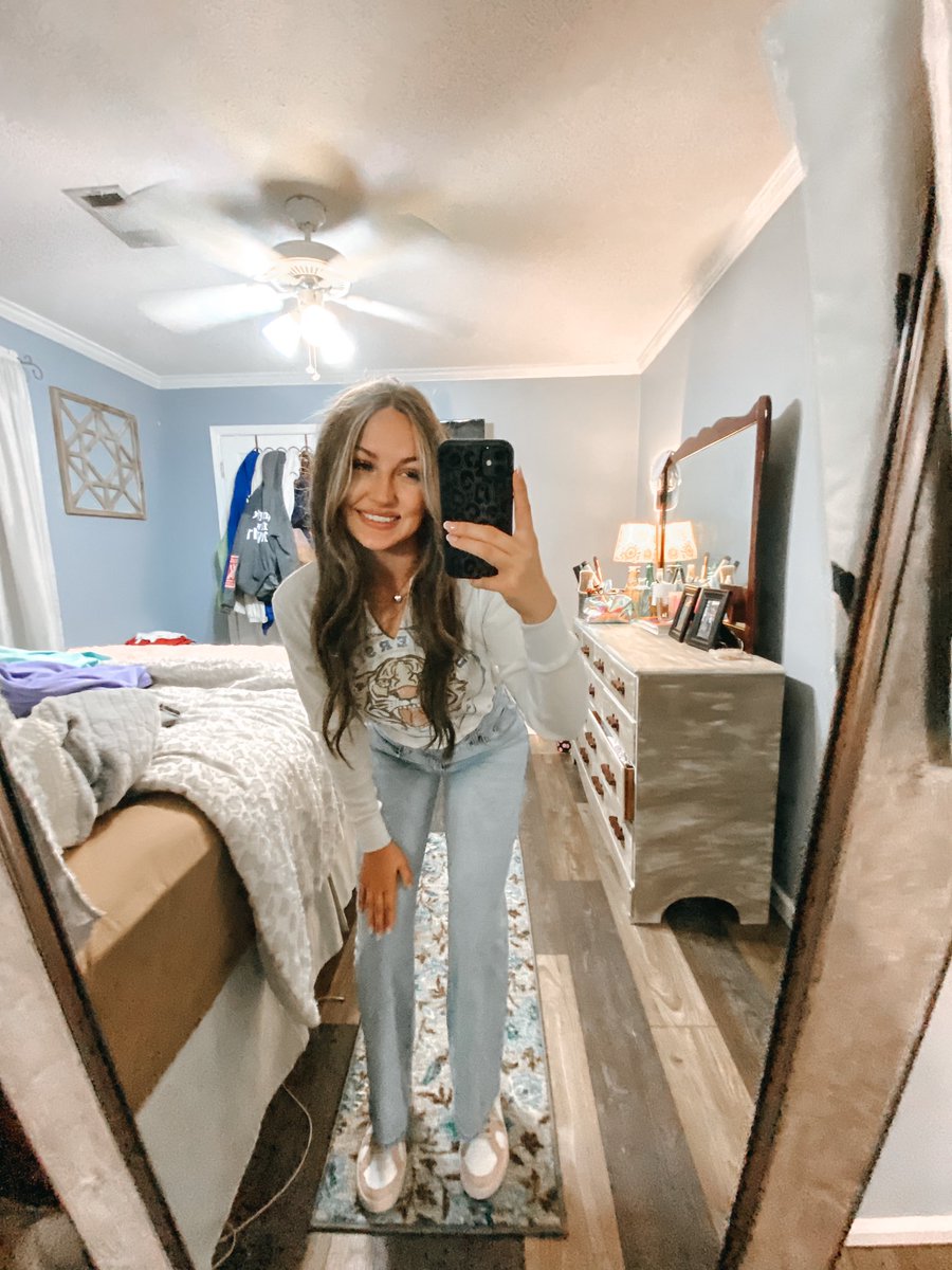 laciejohnsonn's tweet photo. : ) https://t.co/AIlxj5NYjn