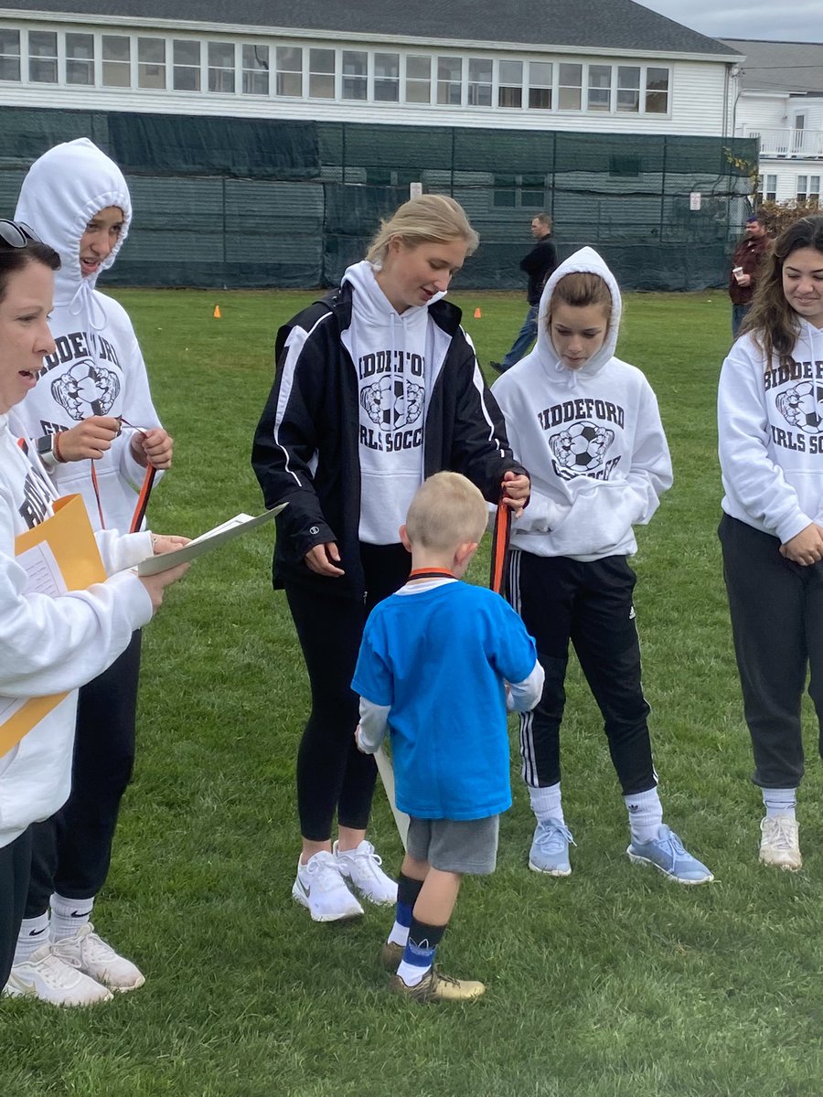 Biddgirlssoccer's tweet photo. Last day of kinder soccer. #nextgenerqtion. @mfecteaubhs https://t.co/cSb9kyRIbA