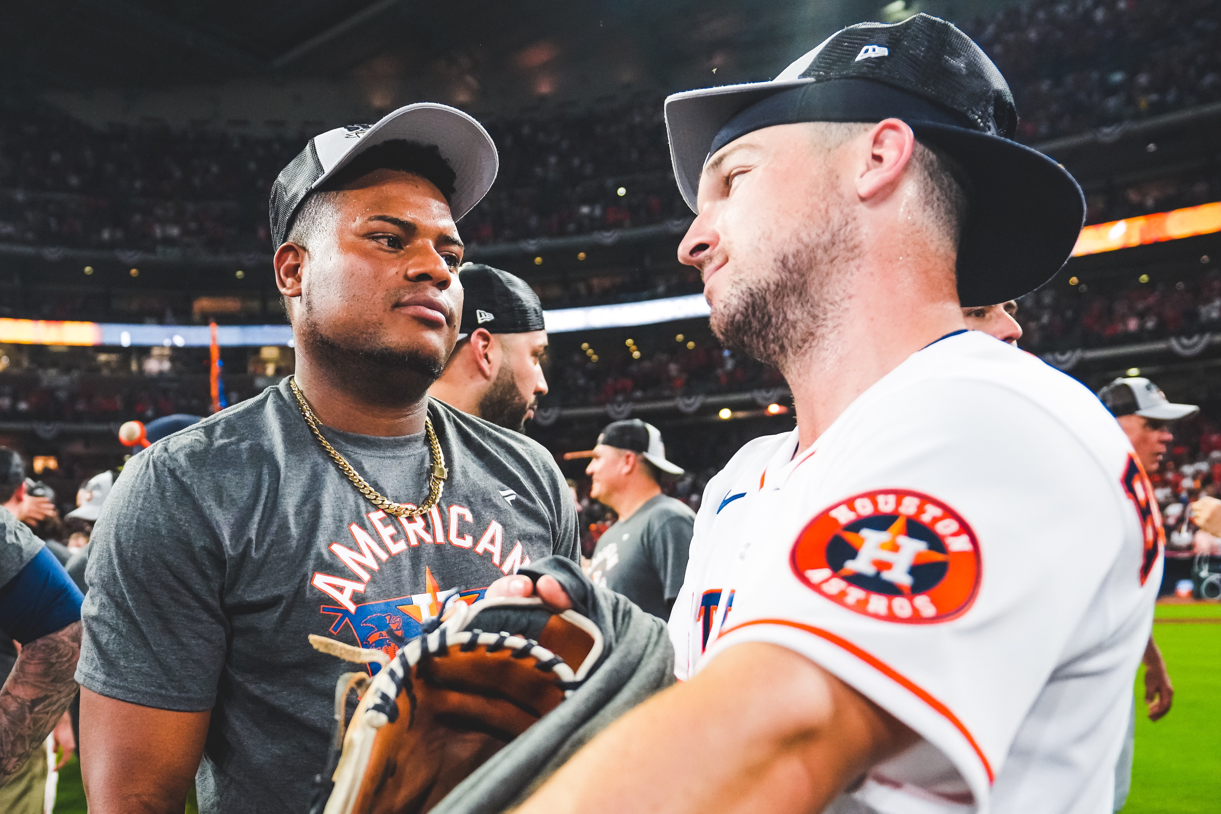 Houston Astros on X: Lock in your 2021 World Series tickets by purchasing  2022 Season Tickets! This is the ONLY way to secure your WS tickets, so  call 877-ASTROS today. 🎟️