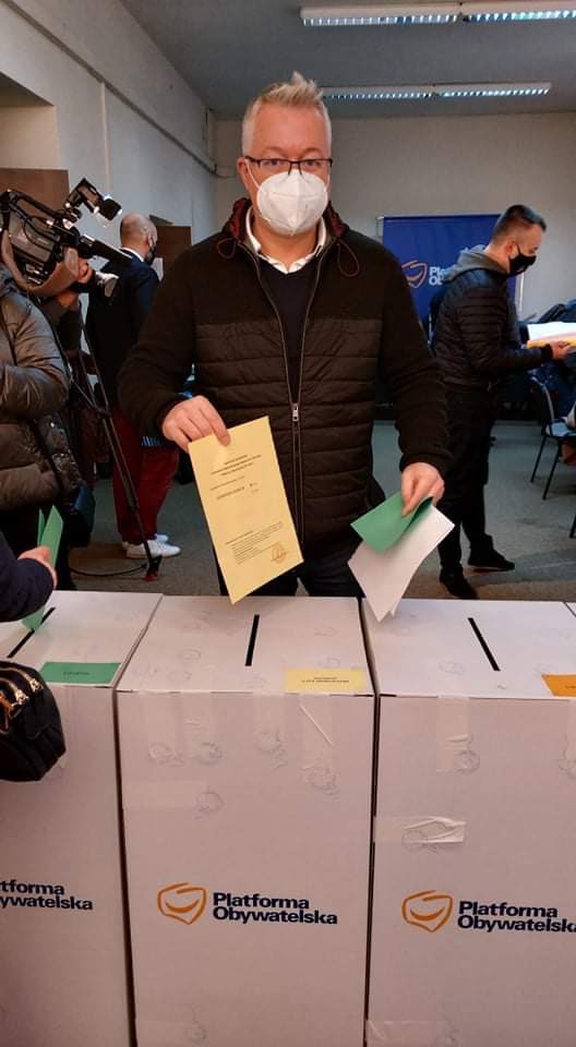MWieremiejczyk's tweet photo. #PlatformaWybiera najlepszy kandydat na szefa powiatu warszawskiego @MKierwinski
Na szefa regionu @JanGrabiec
Na przewodniczącego @Platforma_org @donaldtusk
#zrobimyto #wygramyzPiS https://t.co/fM2cRBEdtb