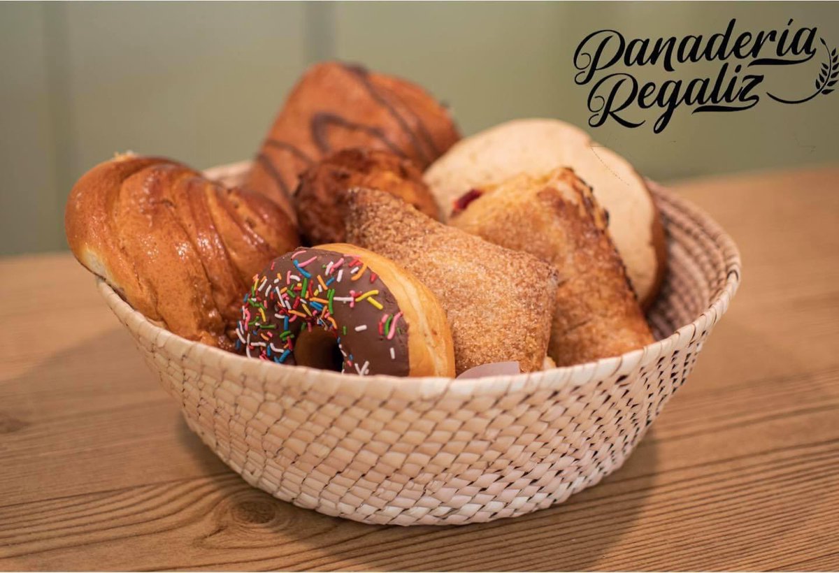 MenuAcapulco's tweet photo. Dos lugares para empezar tu día lluvioso:
📍Regalíz
📍Camil
Descarga #MenuAcapulco en tu teléfono 📱 y encuentra toda la oferta gastronómica de #Acapulco. https://t.co/dhVFeOvc2x