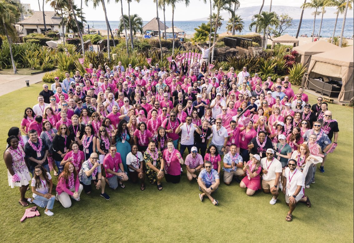 #Peak21 has been an absolute blessing. I've spent so many hours in quiet reflection and prayer. I can't begin to describe the feeling.🍍🌸🤙🏽