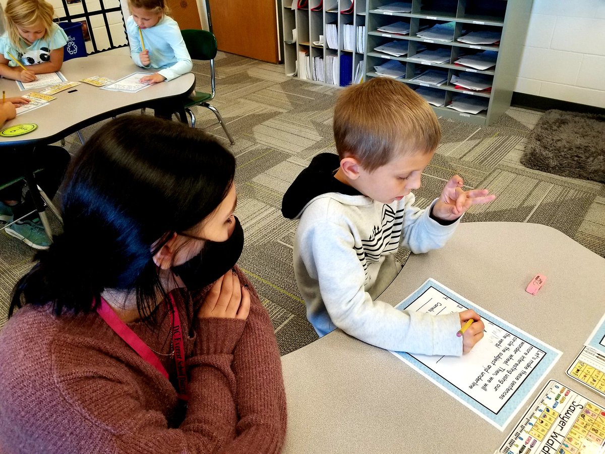 LynnBurzinski's tweet image. It's such a blessing to be able to work with and mentor students at the high school and college level! Our future is looking bright with these two! Miss Angel is part of the Teachers Change Lives class. Mr. Kirsch is our 1st grade intern. #EverestPride #WestonPride