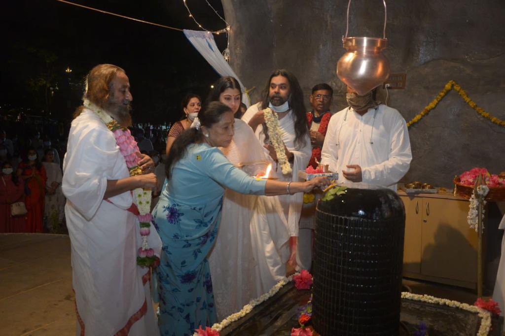 Took blessings at the Shiva temple for all of you. May you always be blessed, surrounded by love and at peace 🙏🏼 @SriSri