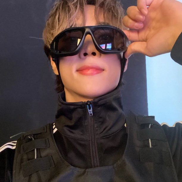 cloudoverheels's tweet image. kim sunwoo got me like