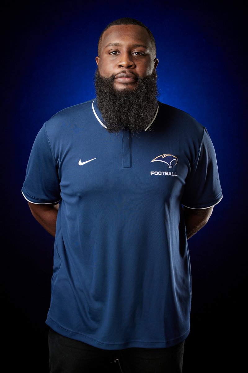 SeanCJohnson's tweet photo. How I got hired with all these felonies is beyond me. 😬🤣 #CommunityService #TeamChaplain #CoachSean #IDontActuallyHaveARecord https://t.co/NXhlTQxXzw