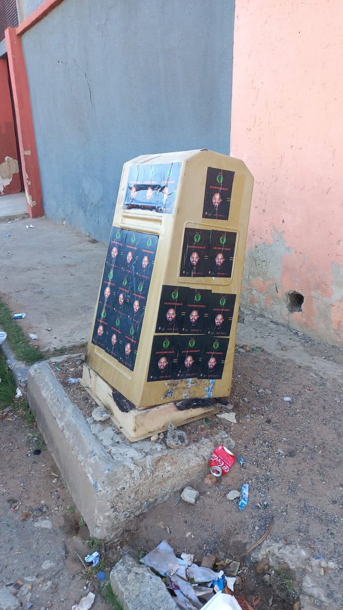 LUGAJU8's tweet photo. BLF Comrades Using Every Space They Could Find 
#LGE2021 
#VoteForYourLife
#VoteBLF https://t.co/0csqQGPYmZ