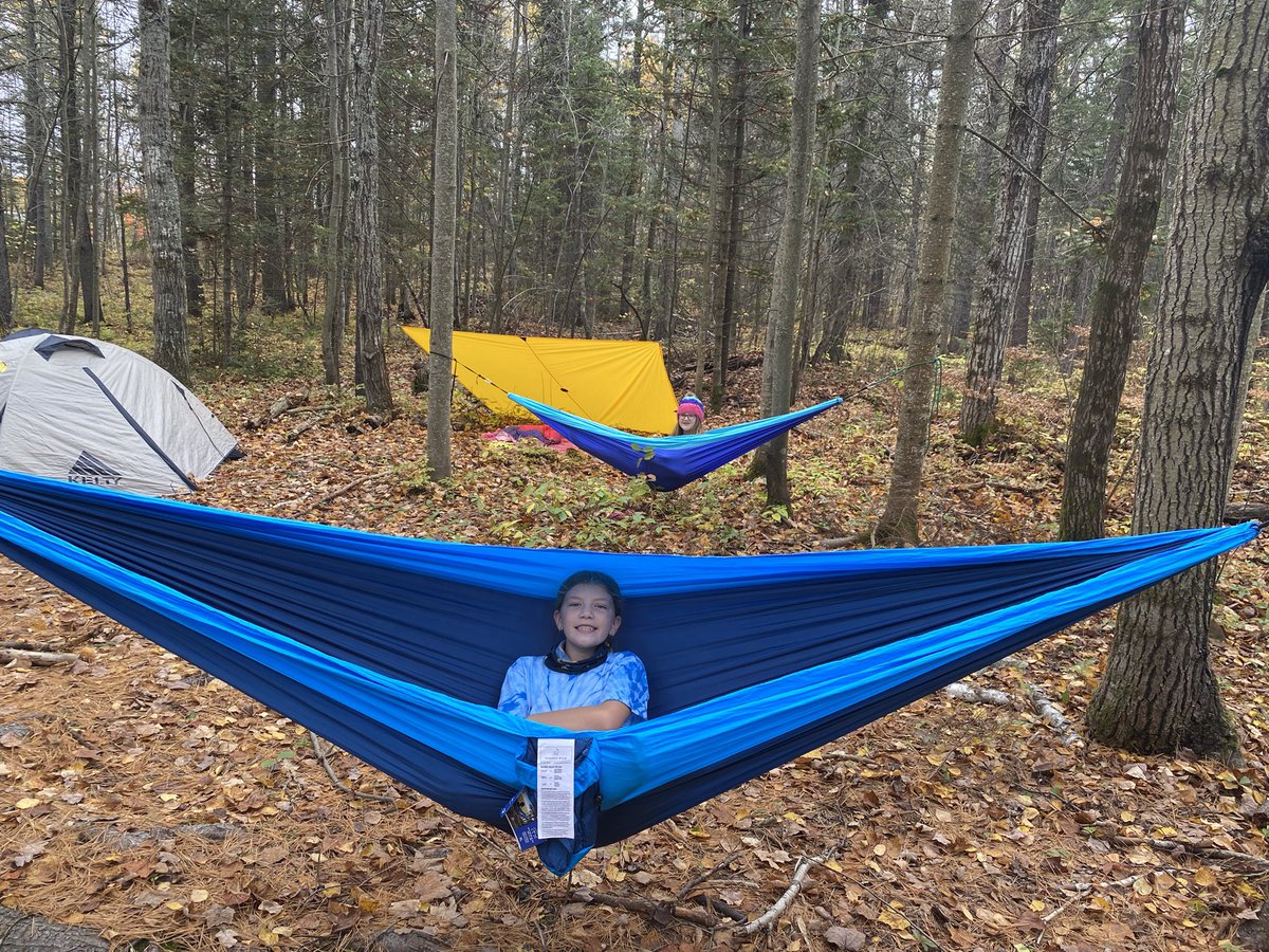 KinnieKin5's tweet photo. Why do we draw on “adventure” to get kids outside? C’mon girls, let’s go set up the hammocks and I’ll give you 🍫….maybe nature can draw them in and not the bribes…. 🤯 #OutdoorEdu520 @asforan https://t.co/6Lv1XDWBGi