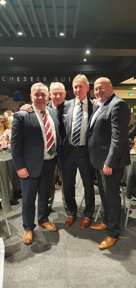 'There's only one Bryan Robson & Andy Blanchflower & Addy Dearnley!'🇾🇪🔴⚪⚫