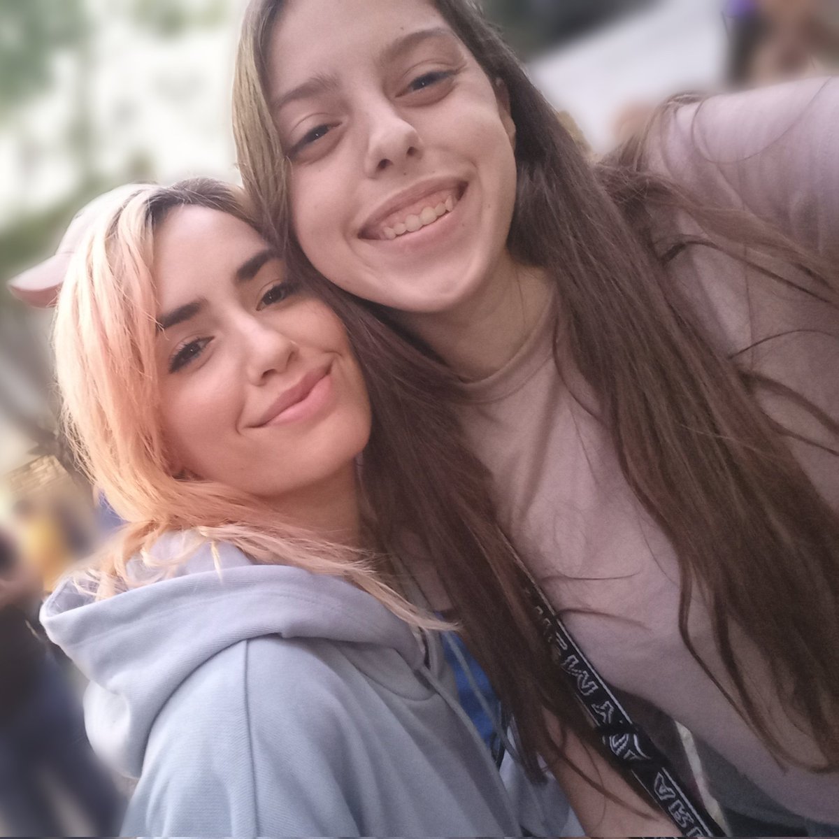 Cami tweet media
