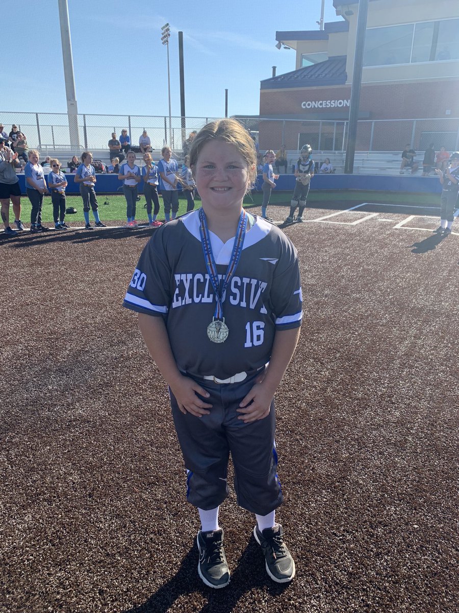 cat_softball's tweet photo. Exclusive 13
Enid Bruins 1
MVP:  Gentry Wall #16
2-2, HR, 3 RBIs 🔥 💣 https://t.co/yLdHLMvJNe