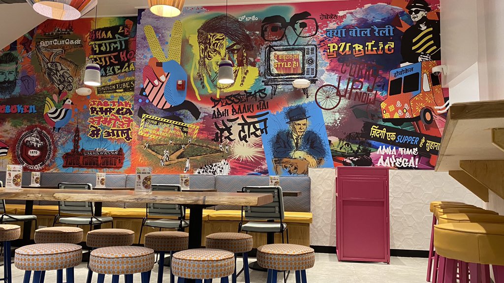 CurryUpNow's tweet photo. Catch up now, drink up now, laugh it up now, at Curry Up Now Hoboken. 
.
.
.
#CurryUpNow #Hoboken #IndianStreetFood #IndianFoodie #LoveForFoodNeverDies #LiveForFood https://t.co/MkfW0nxU1B