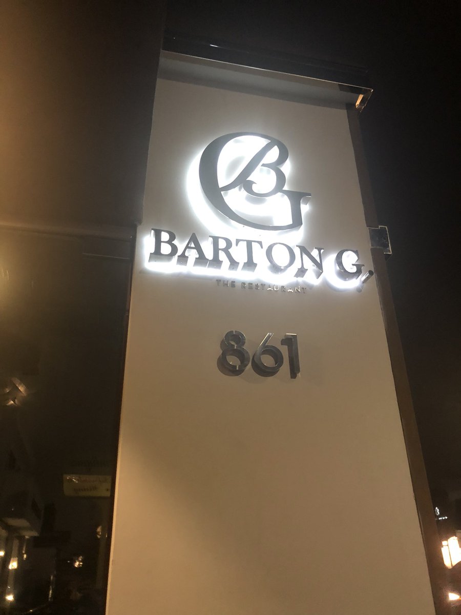 RicosWay's tweet photo. This spot #BartonG was a vibe last night 🍽🔥 https://t.co/IscqKBc1Tb