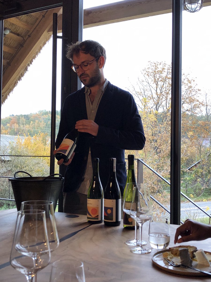 Scanlon_Leslie's tweet photo. We spent the afternoon visiting #WinnicaKamilBarczentewicz. While a young vineyard, the wines are excellent and @kbarczentewicz’s plans for the future even better. Local bread and cheese and a visit to the vines…👍 🍷 🍇 @lubelskietravel @MPTNZ #DiplomaticAdventures #Mielzynski https://t.co/9Hba1VRasl