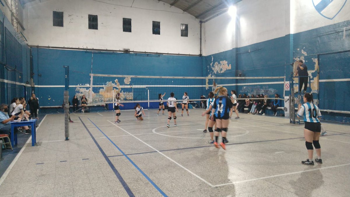 Tira <a href="/UnilivoOk/">Unilivo</a> 

Las Sub23 ganaron por 3-0 a Estrella de Maldonado y de esta forma cerraron la jornada con una victoria completa para la tira académica.

Hoy la tira completa juega de local desde las 17hs en <a href="/RacingSede/">SEDE RACING CAPITAL</a> vs Patric
Vamos Las Pibas...