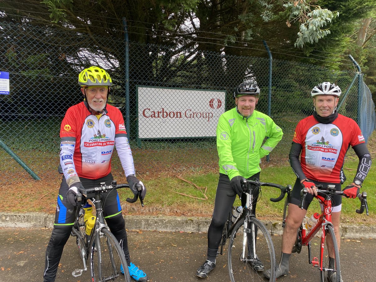 BWalshCarbon's tweet photo. Delighted to participate, and have Carbon Group as part sponsor in today’s Fort2Fort cycling event. We had a quick stop outside our HQ with the event organiser Sam Beamish and Cork County Manager Tim Lucey. #carbongroup #fort2fort #corkcountycouncil https://t.co/73psctNHn2