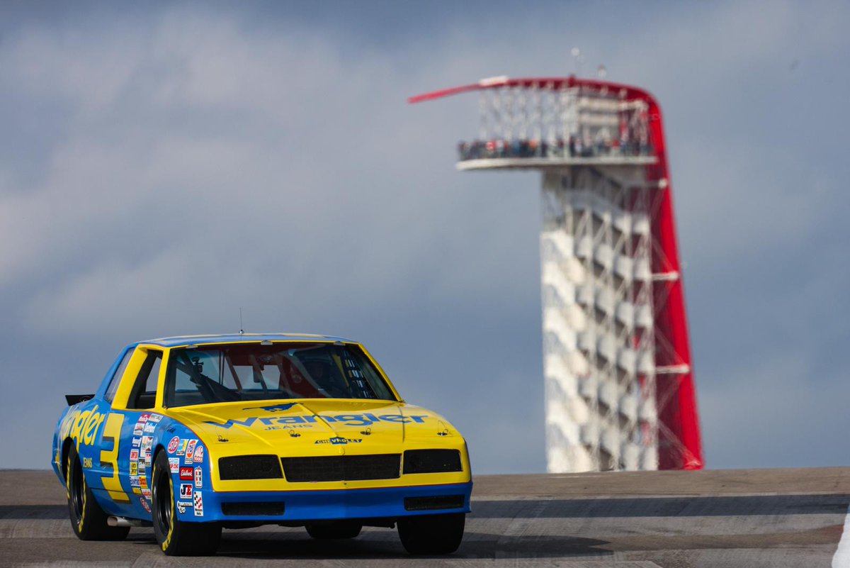 COTA's tweet photo. Promises kept. 🤝

@DanielRicciardo takes a lap in Dale Earnhardt's 1984 Wrangler Chevrolet Monte Carlo at the #USGP https://t.co/aDfirqa55H