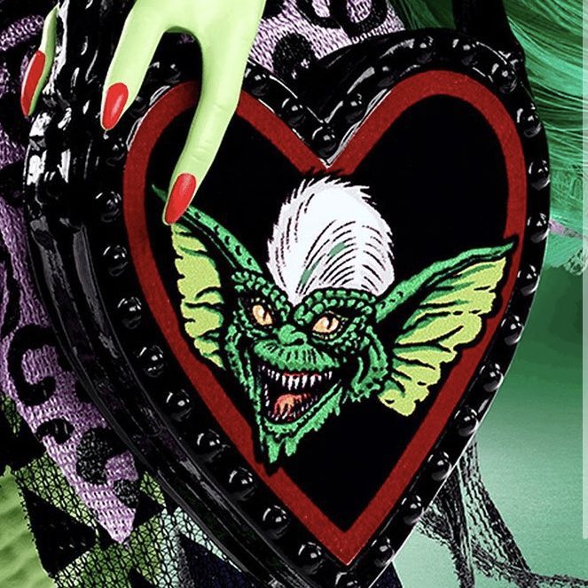 MHCrav3's tweet photo. Looks like we are getting Gremlins Skullector dolls!!! 💚💚💚 https://t.co/jfQbx2ElNs
