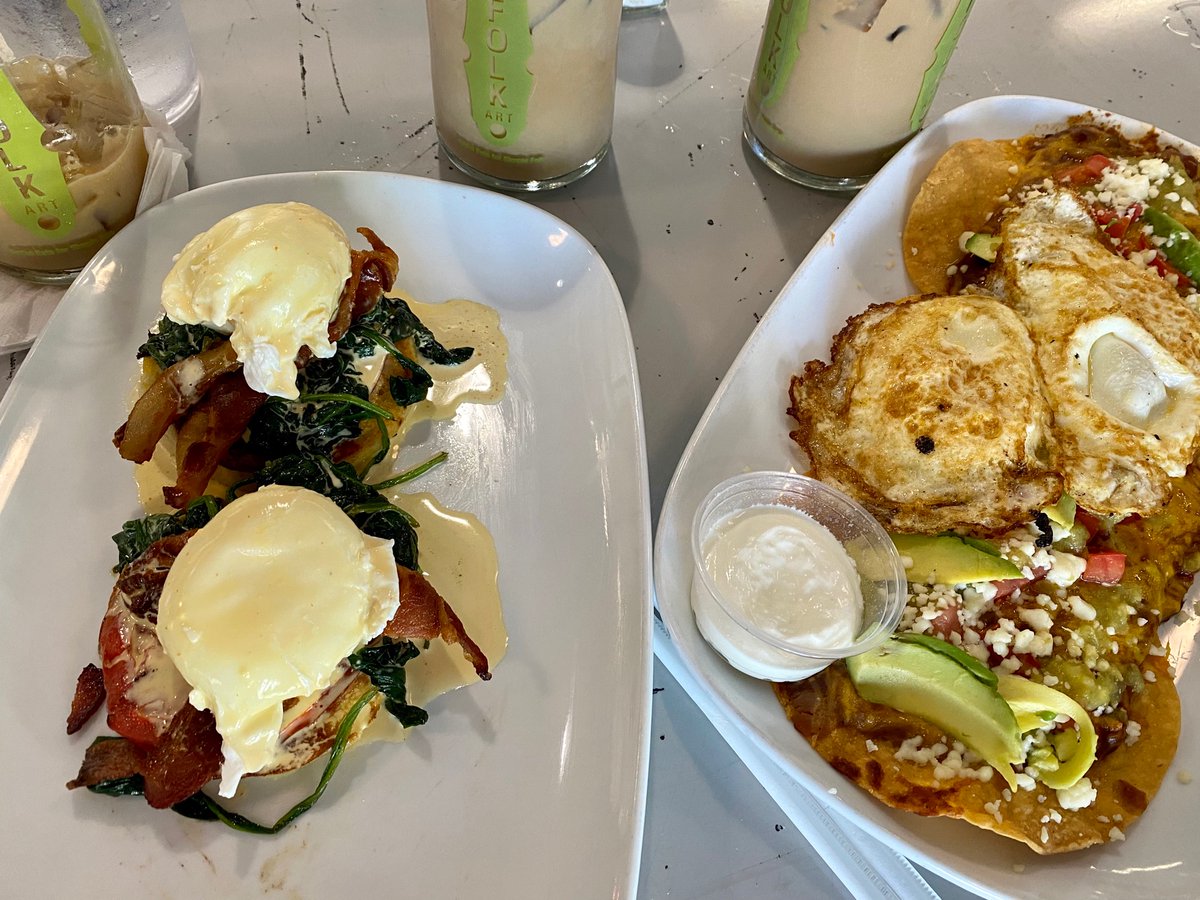 singleinatlanta's tweet image. Our favorite brunch spot. @FolkArtAtlanta #CityofDecatur #Decatur