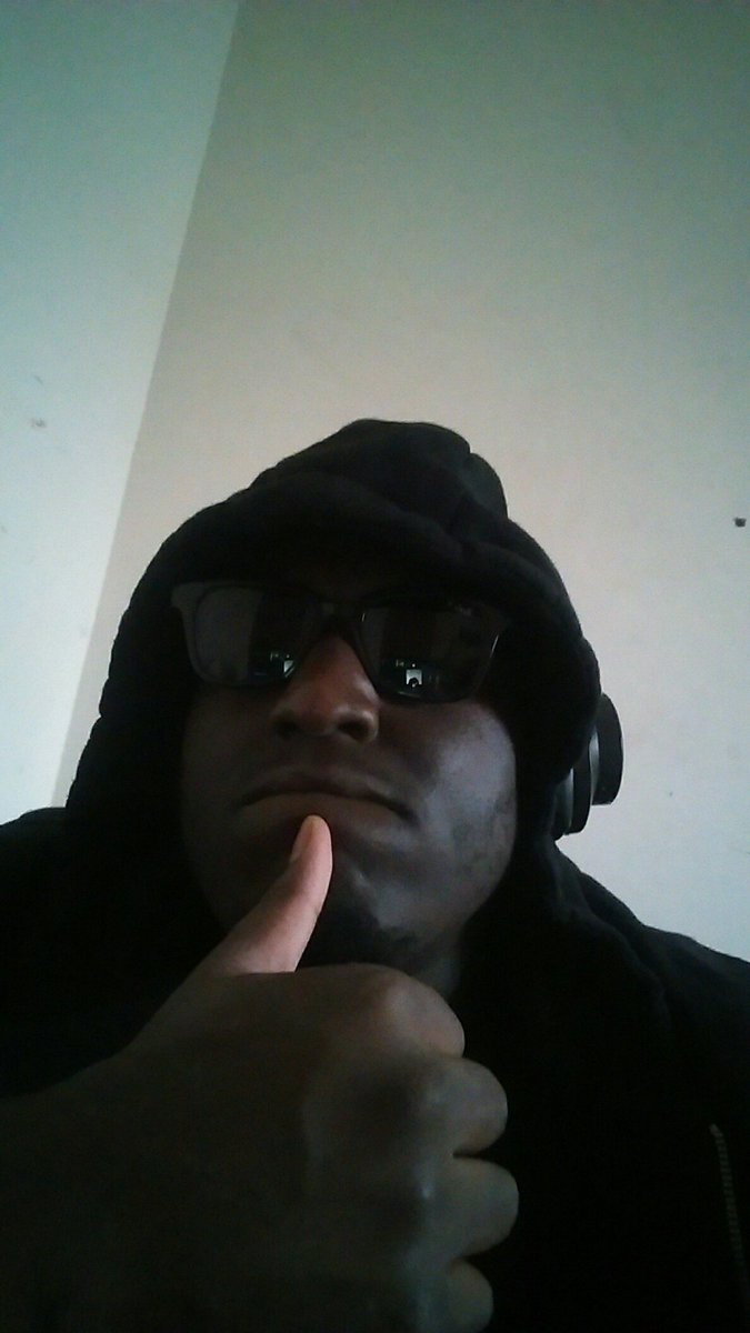 LadimusPrime's tweet photo. 3 Take Away from today's win:
* "back 3 Tax" with a battering *
* La #Cobam shines *
* The Hoodie is BACK😎 * https://t.co/uGivsJd40t