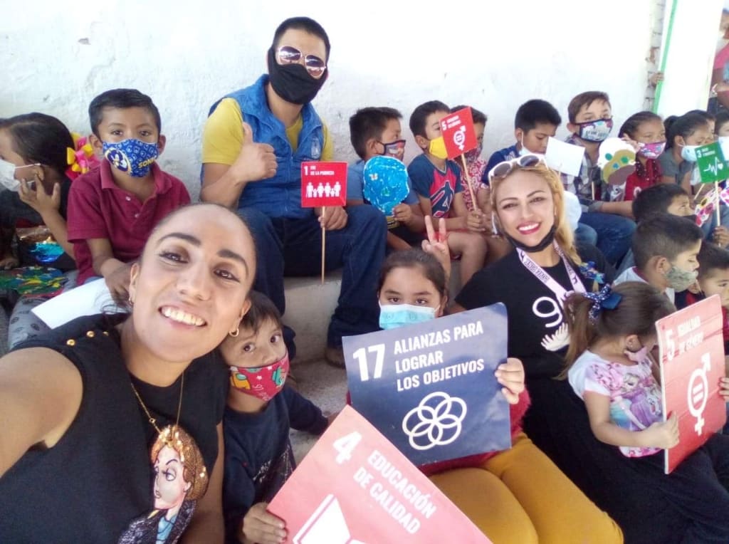 VvsT4's tweet photo. En la comunidad de Salto de lo Salado con 100 niños y niñas jugando y aprendiendo sobre los ODS @TheWorldsLesson @SDGaction @GirlupAgs @MYWorldMexico @TheGlobalGoals #exploradoresdelosODS https://t.co/964p4ENblm