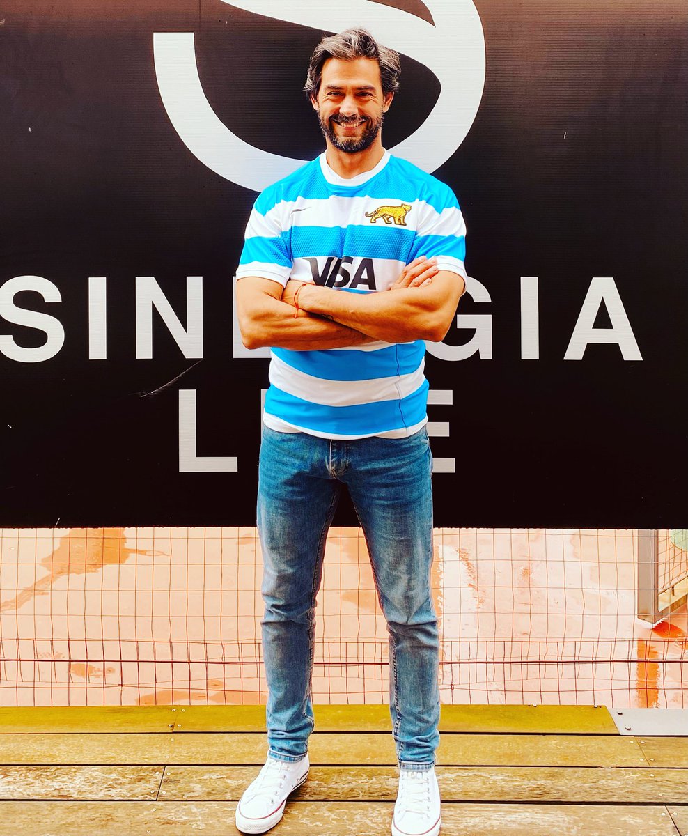 ale_blanco74's tweet photo. En el marco de la Americas Pacífic
Challenge2021 en @sinergialifeuy
tuvimos el agrado de agasajar para sus entrenamientos a los seleccionados de
ArgentinaXV-Brasil-Paraguay.
Agradecimiento especial de mi parte para el seleccionado de ArgentinaXV por el obsequio.
Muchas Gracias. https://t.co/YIBpyVTjH2