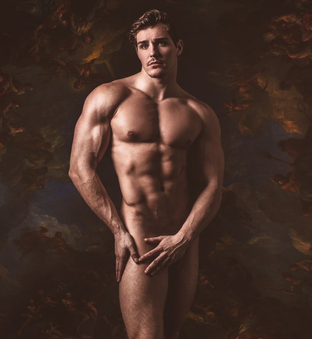 1 pic. Modern Classics Series with @orionselegance by @PaulJamnicky 
.
.
@HotGuyZone @WomensEyeCandy1