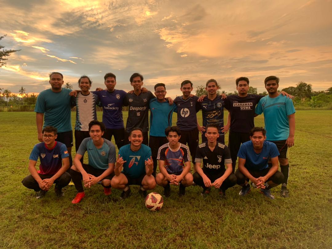 mddanishhh's tweet photo. Baru 22 perut pakat kedepan abeh 😂😂 #hsbm https://t.co/YaPo2xvbYR