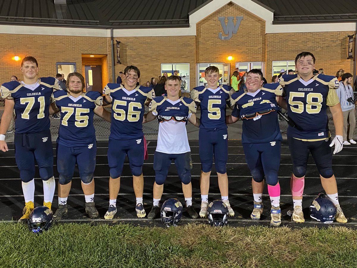 coachyurish's tweet photo. Big boys and their boys! Love this! #Family https://t.co/xt9s6xPH4z