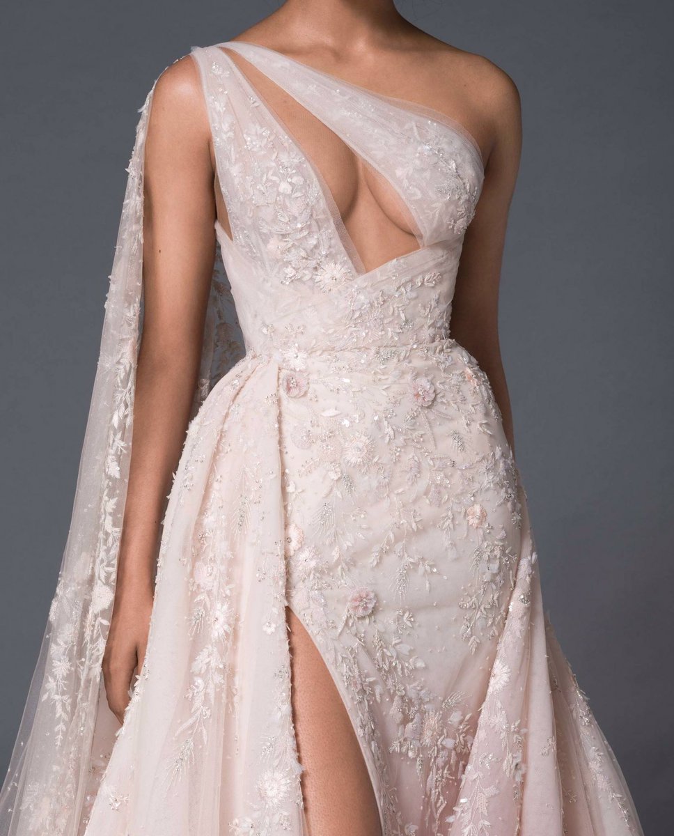FashionweekNYC's tweet photo. Exquisite Details from the Paolo Sebastian Couture Spring 2021 Collection 😍😍😍 https://t.co/2Q4J96RFqA