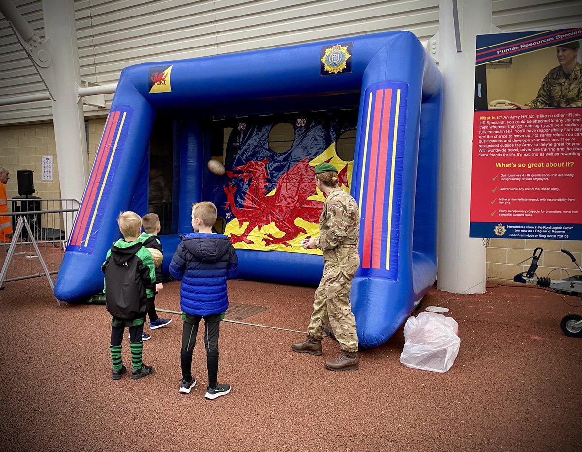 157(Welsh) Regt RLC tweet media