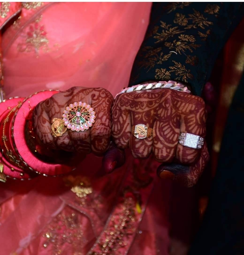 IslamKhan927's tweet photo. #Kaverimehandi #Heenamehandi
@india_velnik Beginning of married life begin with #kaverimehandi https://t.co/6SVf3ldfPU