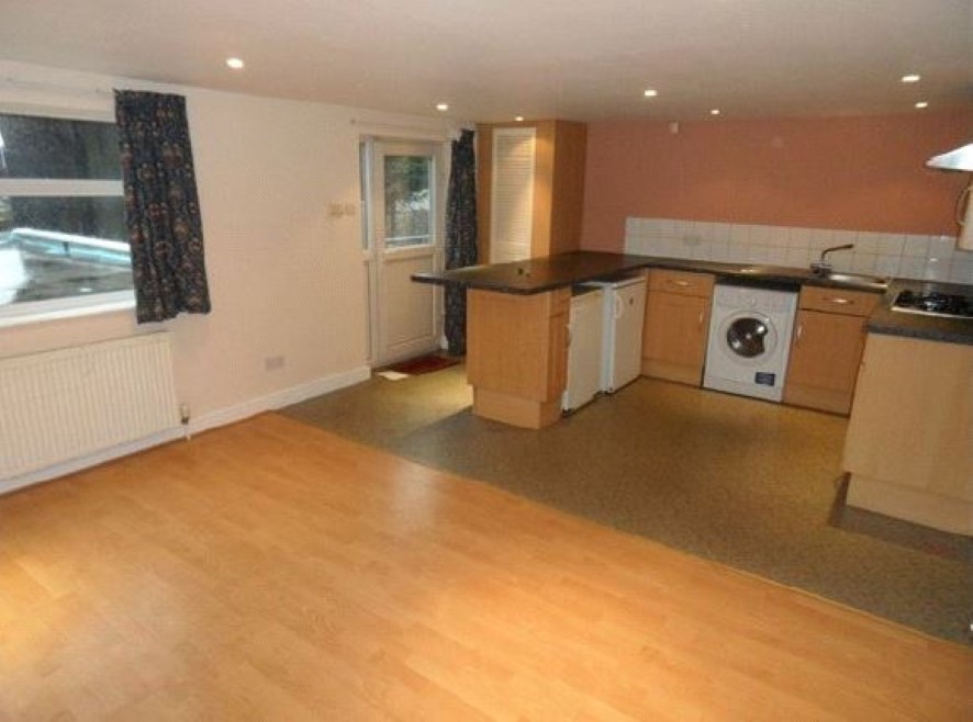 Auction House NW tweet media