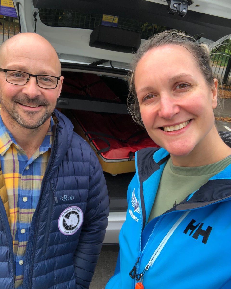 antarctic_fire's tweet photo. @FireIceNikki meet the brilliant @south_solo today! Neil completed his own #expedition to the #SouthPole in 2019/20 & is kindly lending us his #pulk so we can have a good look and get to grips with it!
He had amazing #stories to inspire us on our #Antarctica journey!
❄️🛷❄️ https://t.co/Wa4Sv5eg4f