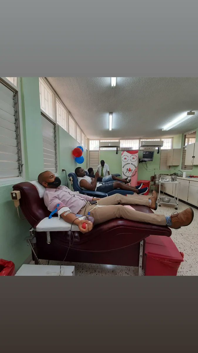 gregorypeart's tweet photo. Grateful for another year. Our 6th Annual Blood Drive every October is on full blast. Pass by to save in your blood bank account today...one pint saves up to three lives. You never know when you or a relative/friend may need a withdrawal. It's easy, fast and safe. @1bloodbankja https://t.co/By5EGPnGkP