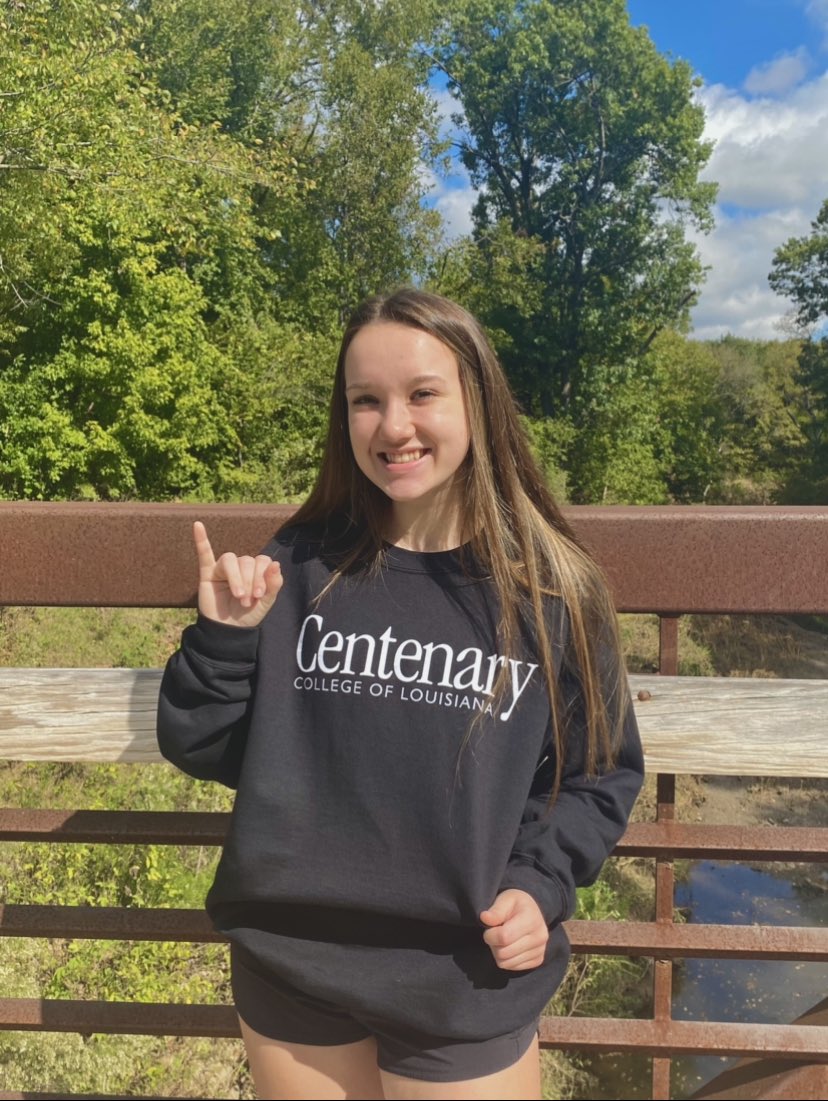 meadowsmithh's tweet photo. I am so so excited to announce that I have verbally committed to continue my volleyball career at Centenary College of Louisiana. I want to give my friends, family, teammates, and coaches a HUGE thank you for always believing in me and pushing me to be my best. #pinkiesup https://t.co/kL0WkT2o6E