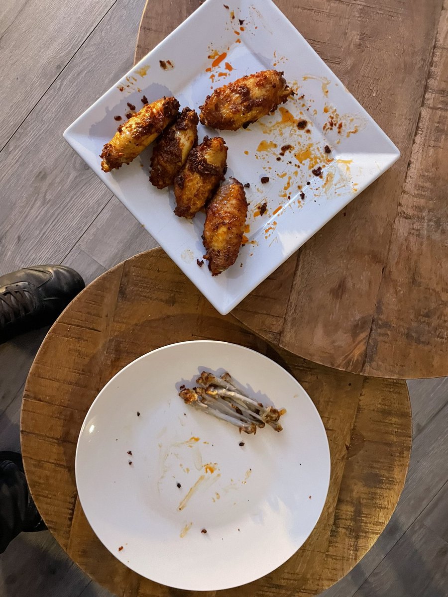 MulderOtto's tweet photo. Letterrrrrrr hete 🍗 https://t.co/2IS89wFCis
